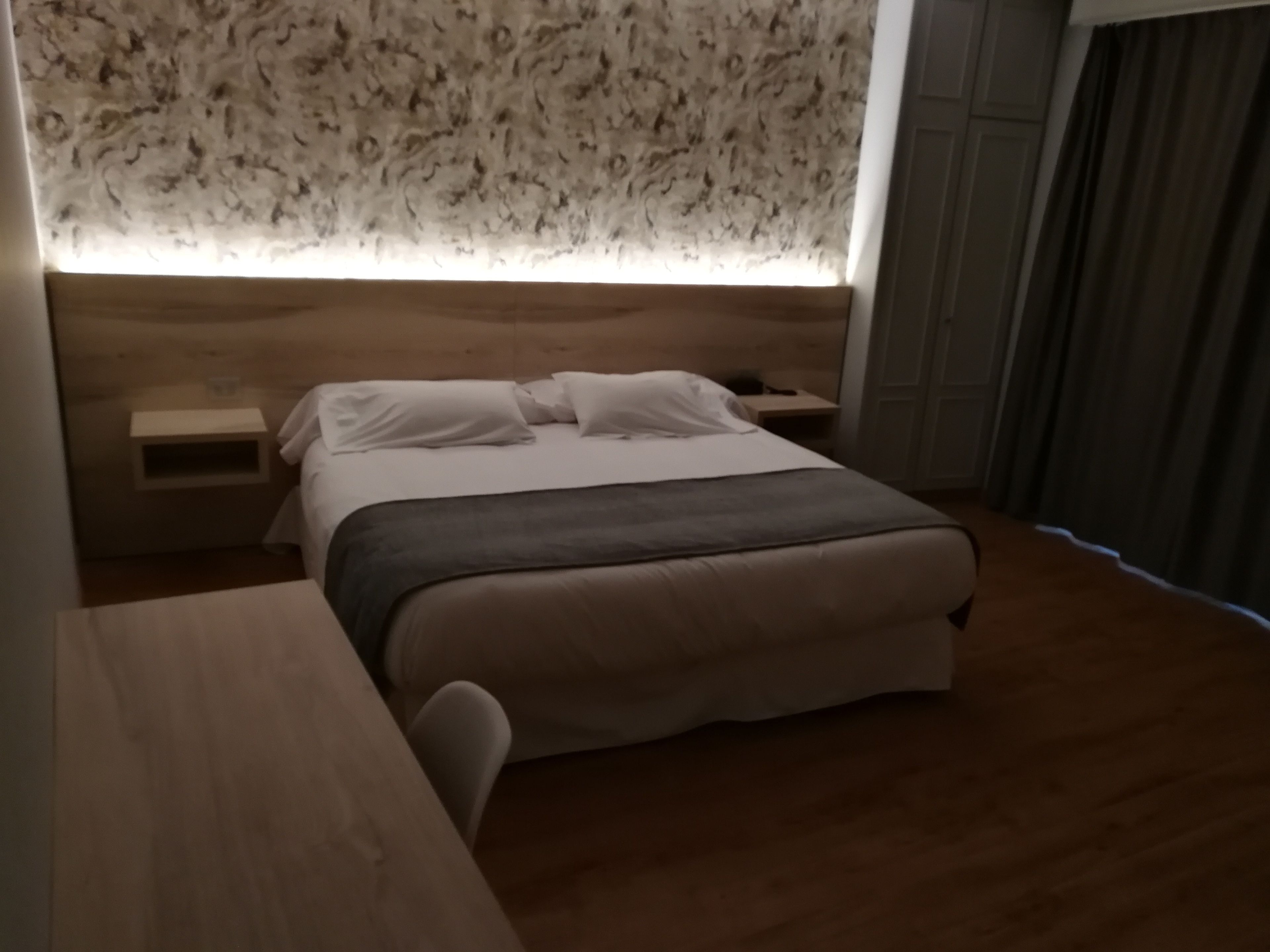 double room | desk, laptop workspace, blackout curtains, free wifi