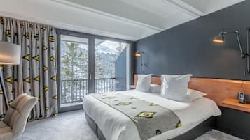 Hochwertige Bettwaren, Zimmersafe, Schreibtisch, VerdunkelungsvorhÀnge