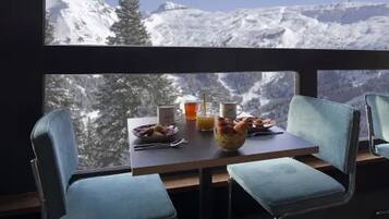 Daily buffet breakfast (EUR 20 per person)