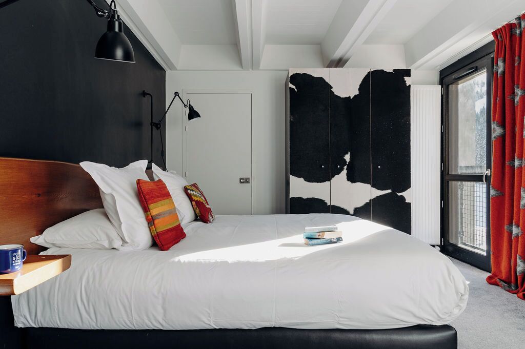 Junior Suite | Premium bedding, in-room safe, desk, blackout curtains