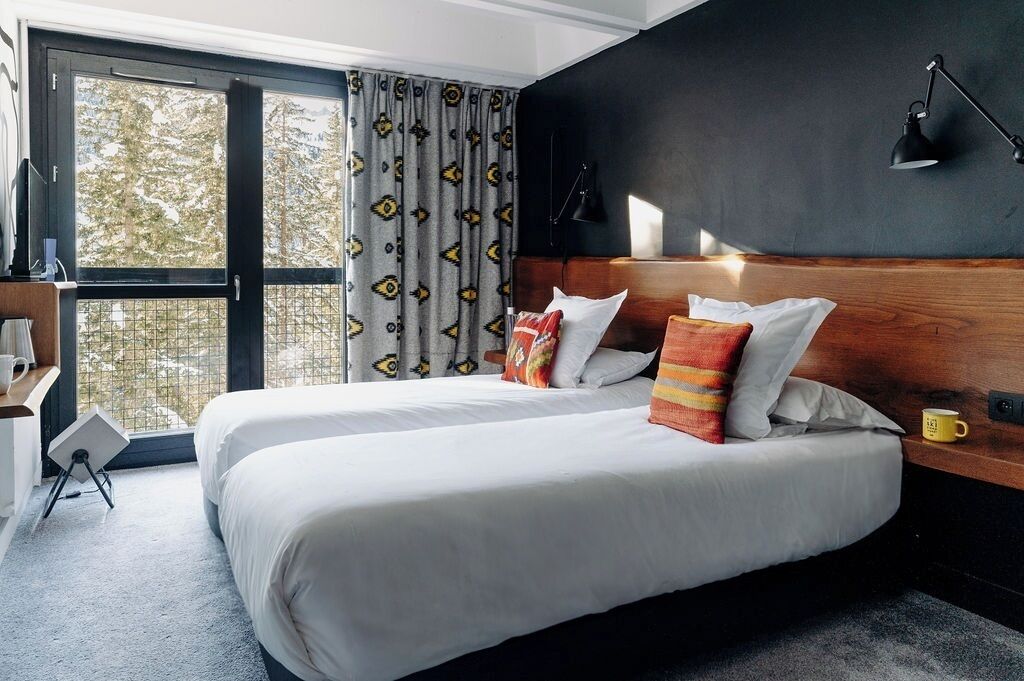 Premium bedding, in-room safe, desk, blackout curtains