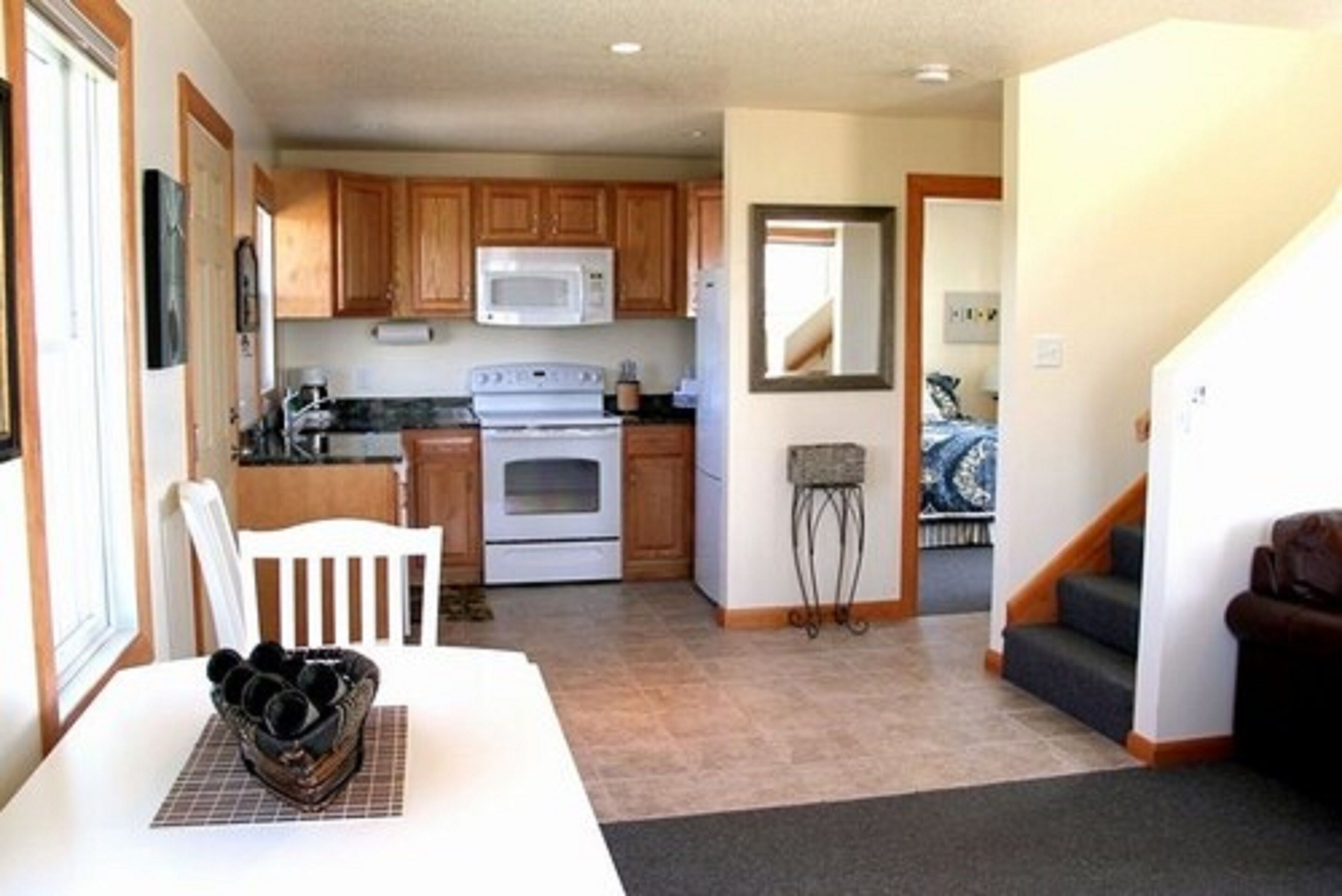 house, 3 bedrooms, beach view | private kitchenette | microwave, coffee/tea maker, toaster, cookware/dishes/utensils