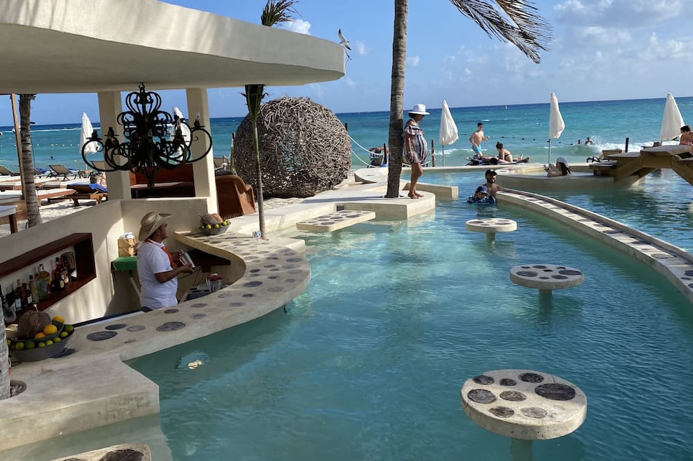 Nasim Condo Hotel acceso Gratis Beach Club, a metros 5th Avenida