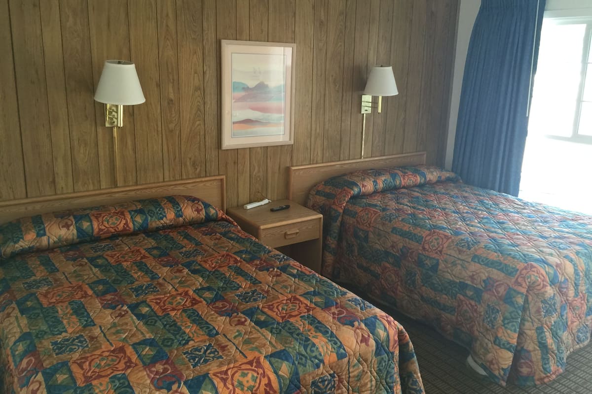 Room, 2 Double Beds (Non-Smoking)
