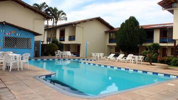 Outdoor pool, sun loungers