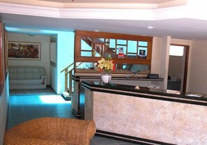 Check-in/check-out kiosk