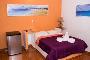 Quarto família, 2 quartos | Escrivaninha, camas extras/dobráveis (sobretaxa), Wi-Fi de cortesia