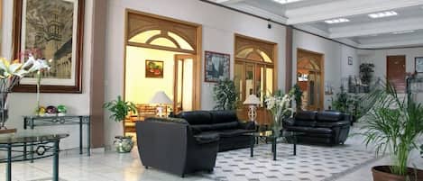 Khu sảnh