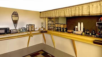 Free daily continental breakfast