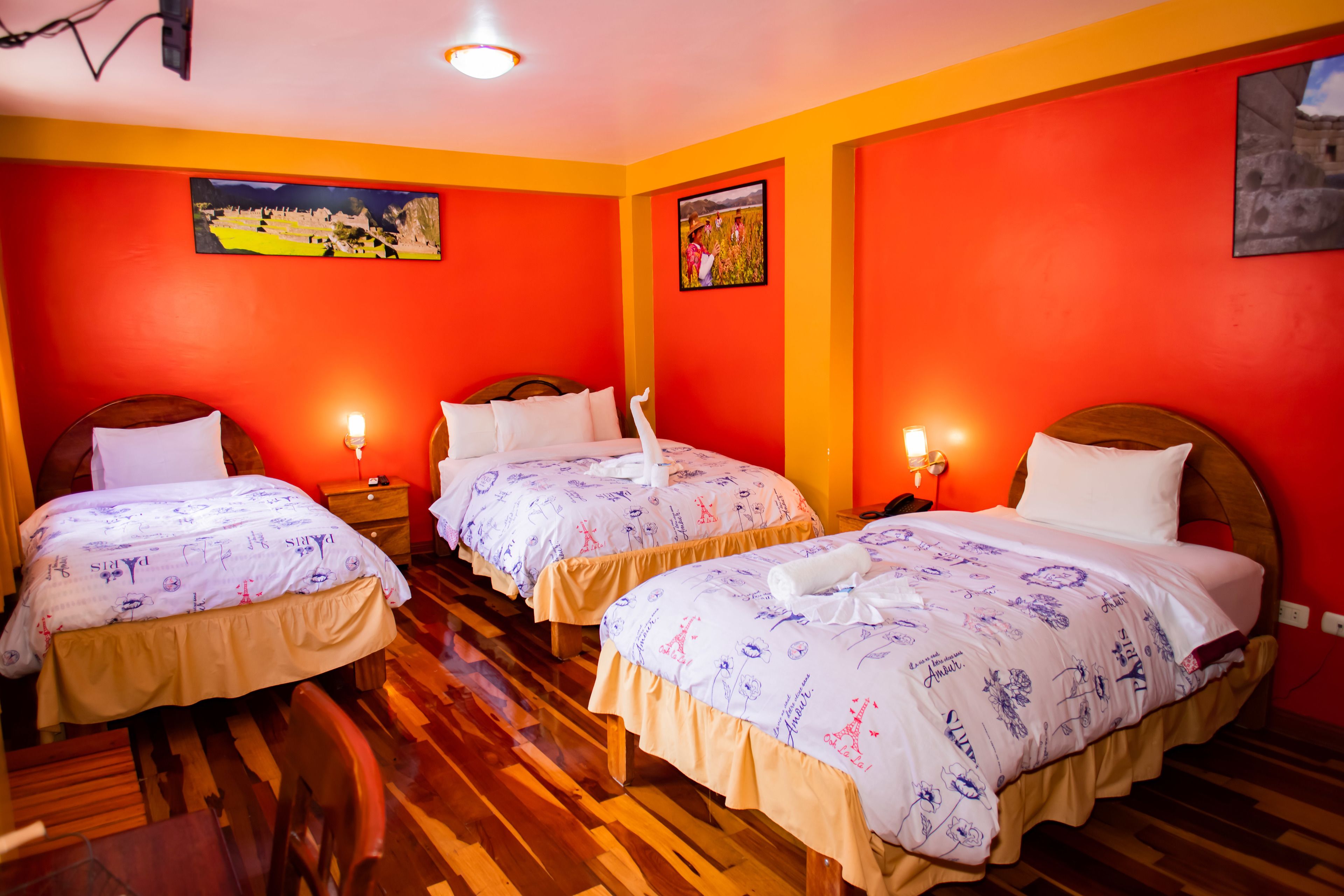 triple room | desk, free wifi, bed sheets