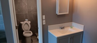 Budget Inn East
