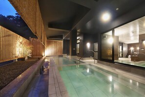 Public bath - Kusatsu Hotel (Kusatsu)