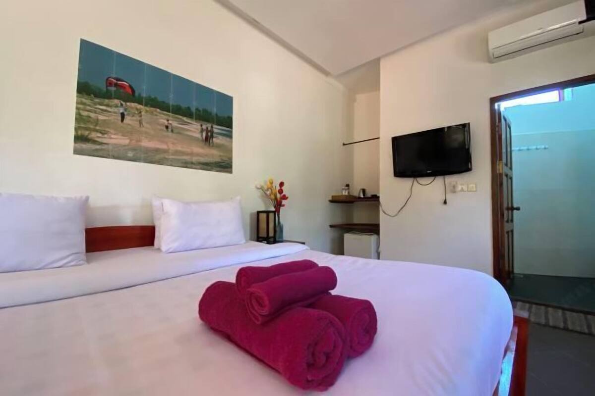 1 Schlafzimmer, Zimmersafe, individuell dekoriert, Verdunkelungsvorhänge
