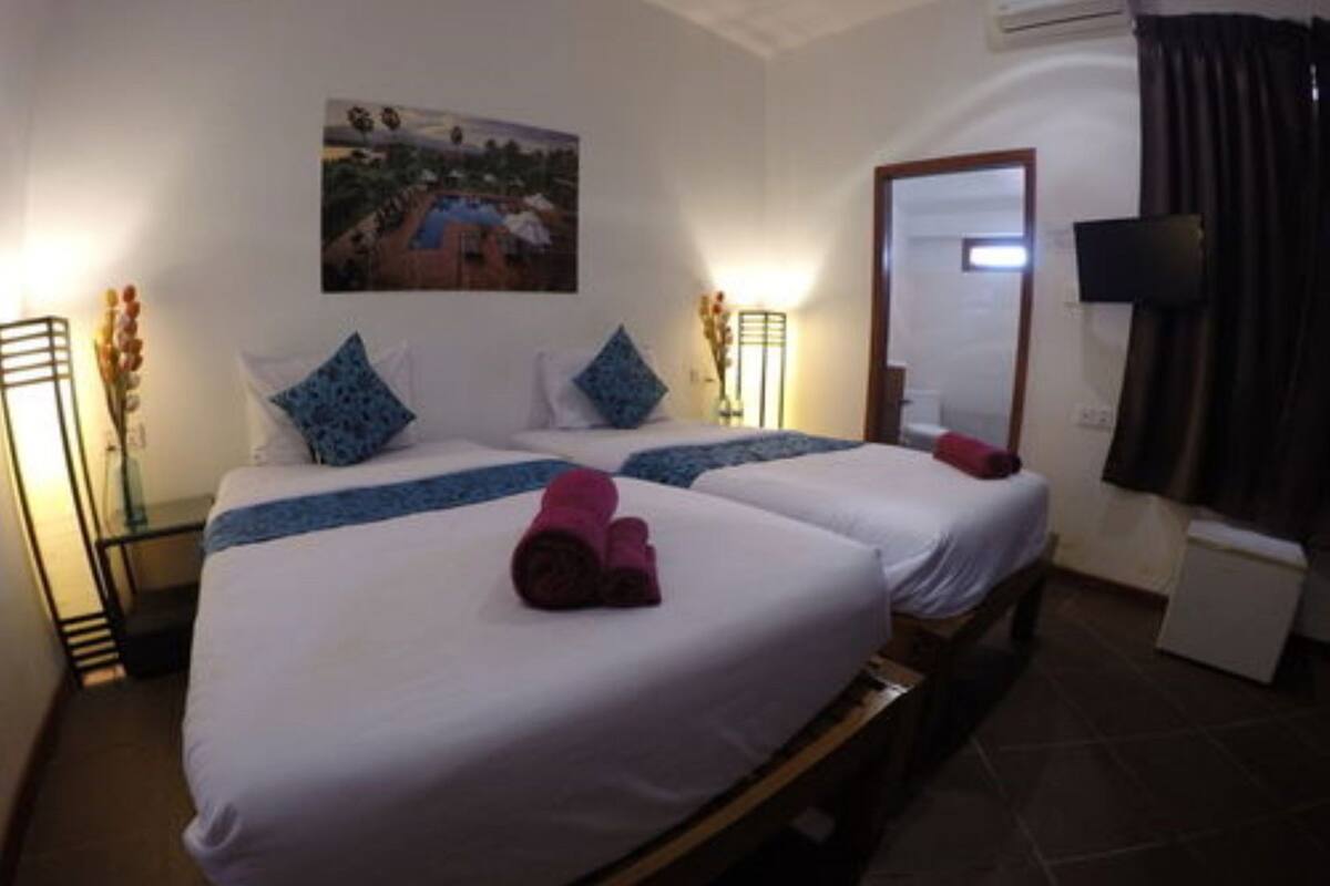 In-room safe, individually decorated, blackout curtains, free WiFi