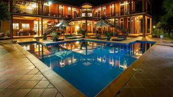 Phục vụ bữa sáng, bữa trưa, bữa tối, món ăn Mexico