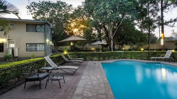 Outdoor pool, sun loungers