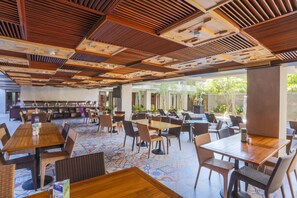 Interior - Serela Legian Bali (Legian)