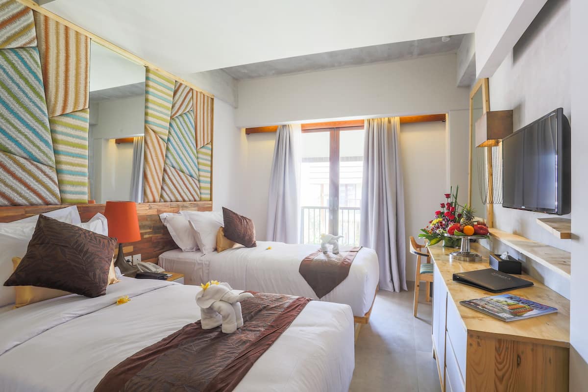 In-room safe, desk, free WiFi, bed sheets