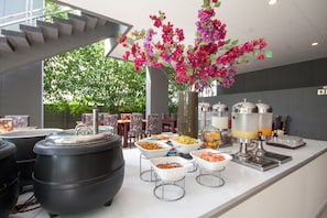 Daily continental breakfast for a fee