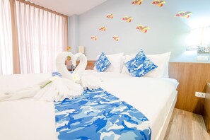 Deluxe Room | Hypo-allergenic bedding, minibar, in-room safe, desk - NY City Resort and Spa (Bang Sao Thong)