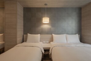 Down duvets, desk, blackout curtains, soundproofing - Kindness Hotel ZhongShan Bade (Kaohsiung)