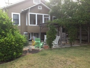 Main Street Bungalow | Terrace/patio