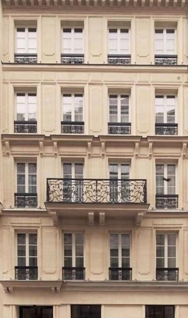 Exterior - Hotel George Washington (Paris)
