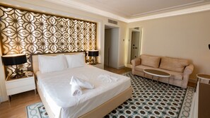 Minibar, in-room safe, bed sheets - Long Beach Club Nature (Didim)