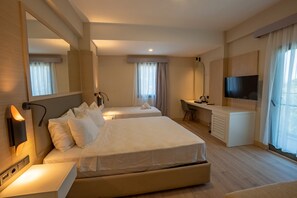 Minibar, in-room safe, bed sheets - Long Beach Club Nature (Didim)