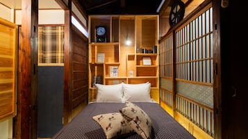 トラディショナル ハウス 2 ベッドルーム 禁煙 | 2 室のベッドルーム、ミニバー、セーフティボックス (室内)、客室ごとに異なる装飾