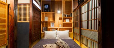 Casa tradicional, 2 habitaciones, para no fumadores | 2 habitaciones, minibar y caja de seguridad en la habitación