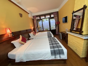 Familienzimmer | Kostenlose Minibar, Schreibtisch, Zustellbetten, kostenloses WLAN