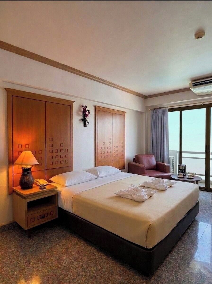 Superior Double Room | Blackout drapes, rollaway beds, free WiFi