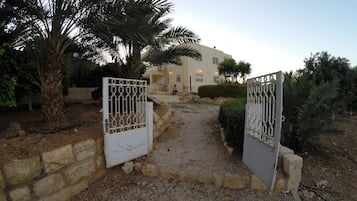 Entrada de la propiedad