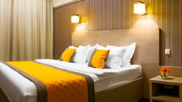 Family Suite, 1 Bedroom | Hypo-allergenic bedding, in-room safe, desk, iron/ironing board