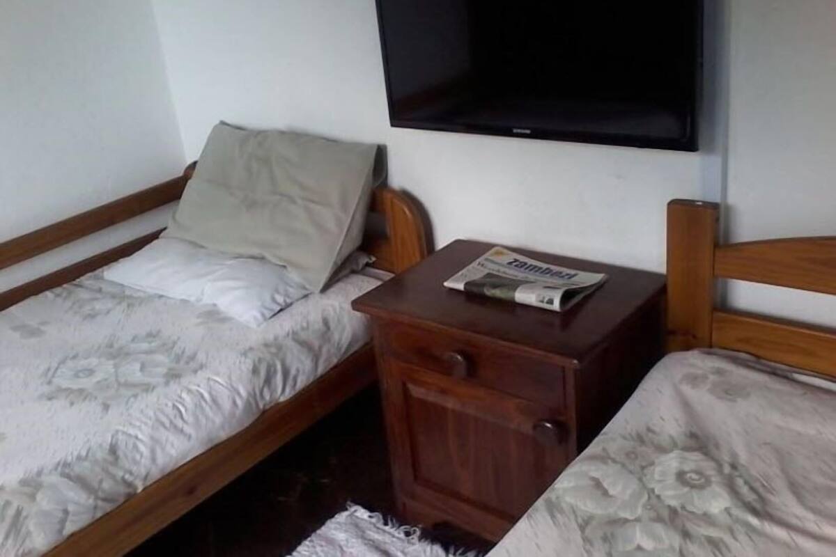 Cots/infant beds