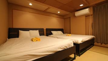 基本四人房 | 防敏寢具、書桌、手提電腦工作空間、遮光窗簾/窗簾