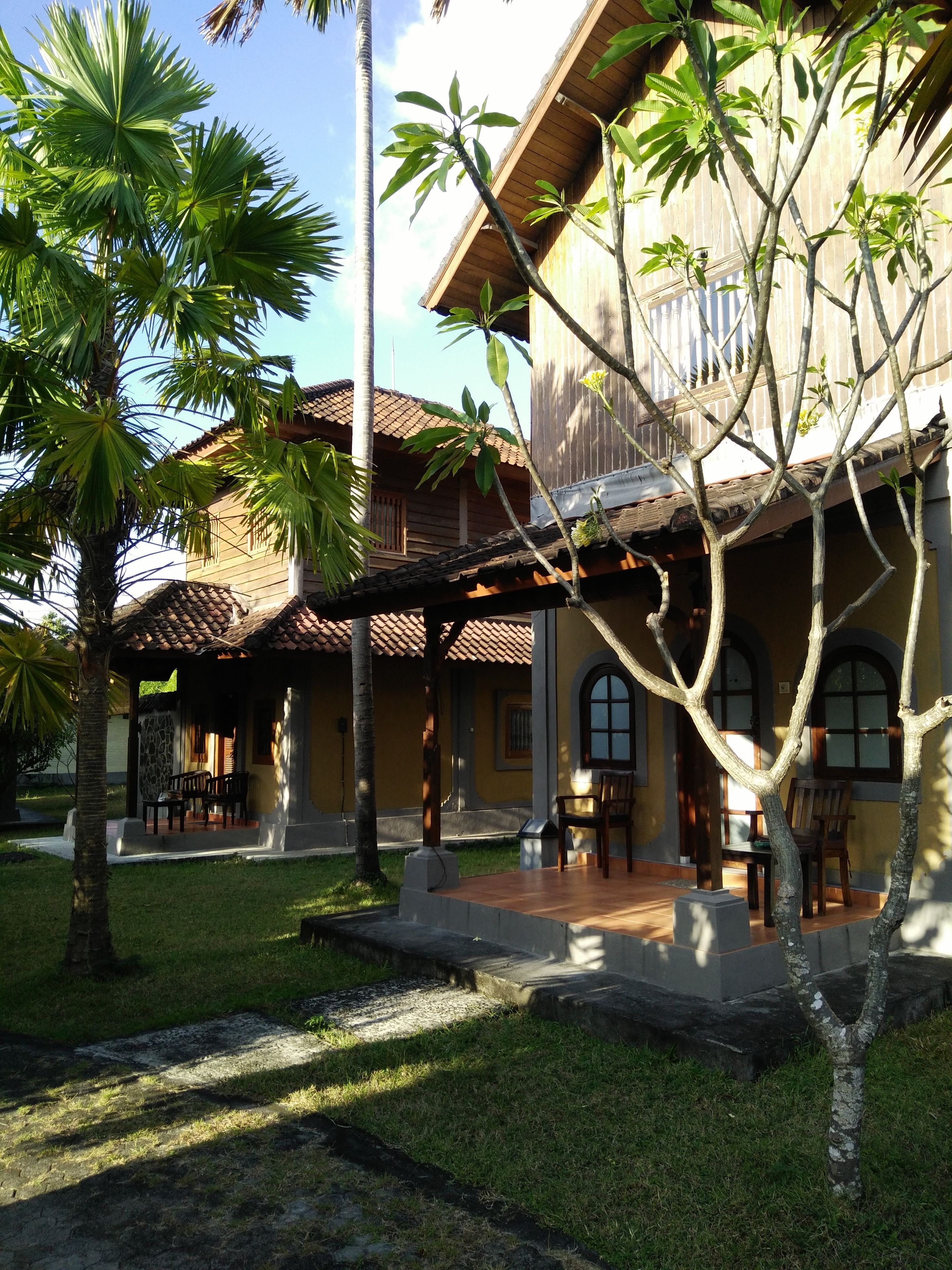family room | balcony view