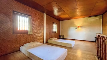 Quarto família | Frigobar, escrivaninha, quartos à prova de som, Wi-Fi de cortesia