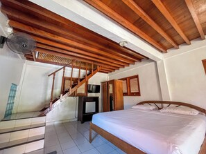 Minibar, desk, soundproofing, free WiFi - Suji Bungalow (Kuta)