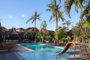 Utomhuspool
