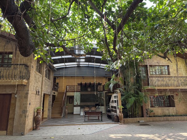 Reception - Hotel Beach Garden (Mumbai)