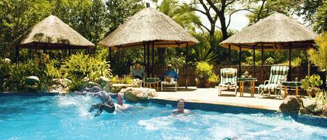 Piscine extérieure