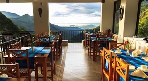 Restaurant - Mountain Heaven (Ella)