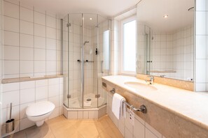 Free toiletries - Premier Inn Braunschweig City Centre (Braunschweig)