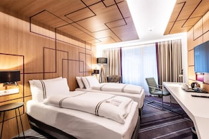 1 bedroom, in-room safe, blackout drapes, soundproofing