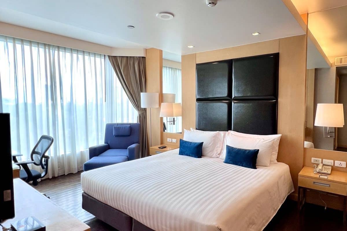 2 Bedroom Connecting Suite (City View) | 1 bilik tidur, peti besi dalam bilik