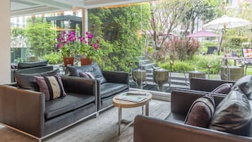 Sala de estar en el lobby