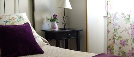 Habitación con 1 cama doble o 2 individuales | Escritorio, cortinas opacas, cunas gratuitas y camas supletorias