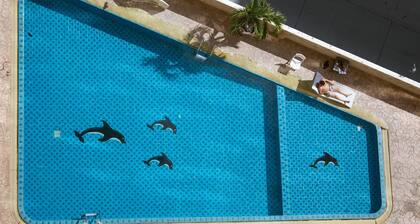 ThepThip ArtDeco Apartments